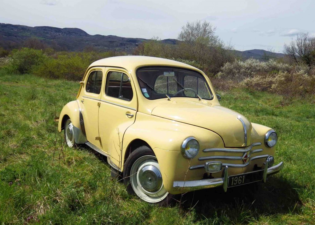 4 cv jaune