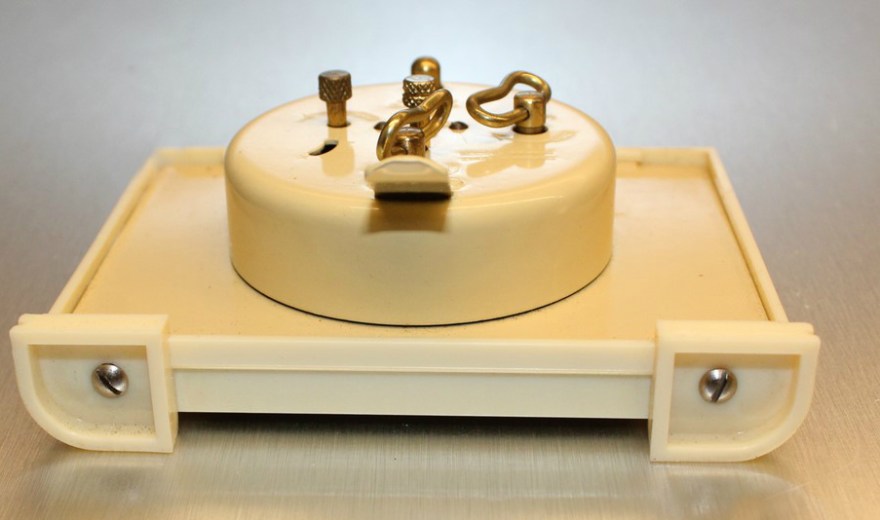 stibric dessous .jpg