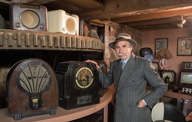 Bakelite-Museum-Seeks-A-New-Home (1)