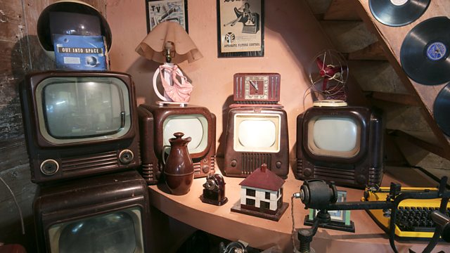 Jaz at Bakelite Museum (1)