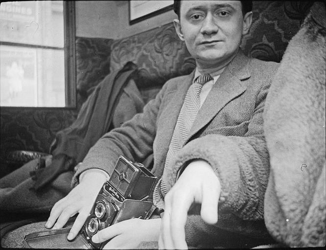 Roger Parry 1937 autoportrait