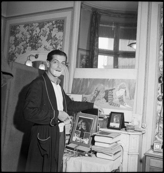 Serge Lifar chez lui (3)