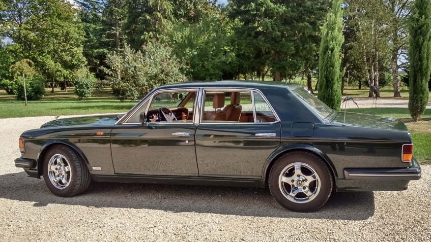 Bentley verte de Denis Raquin