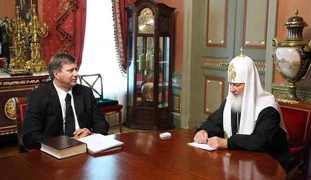 Un-patriarche-orthodoxe-trop-bling-bling